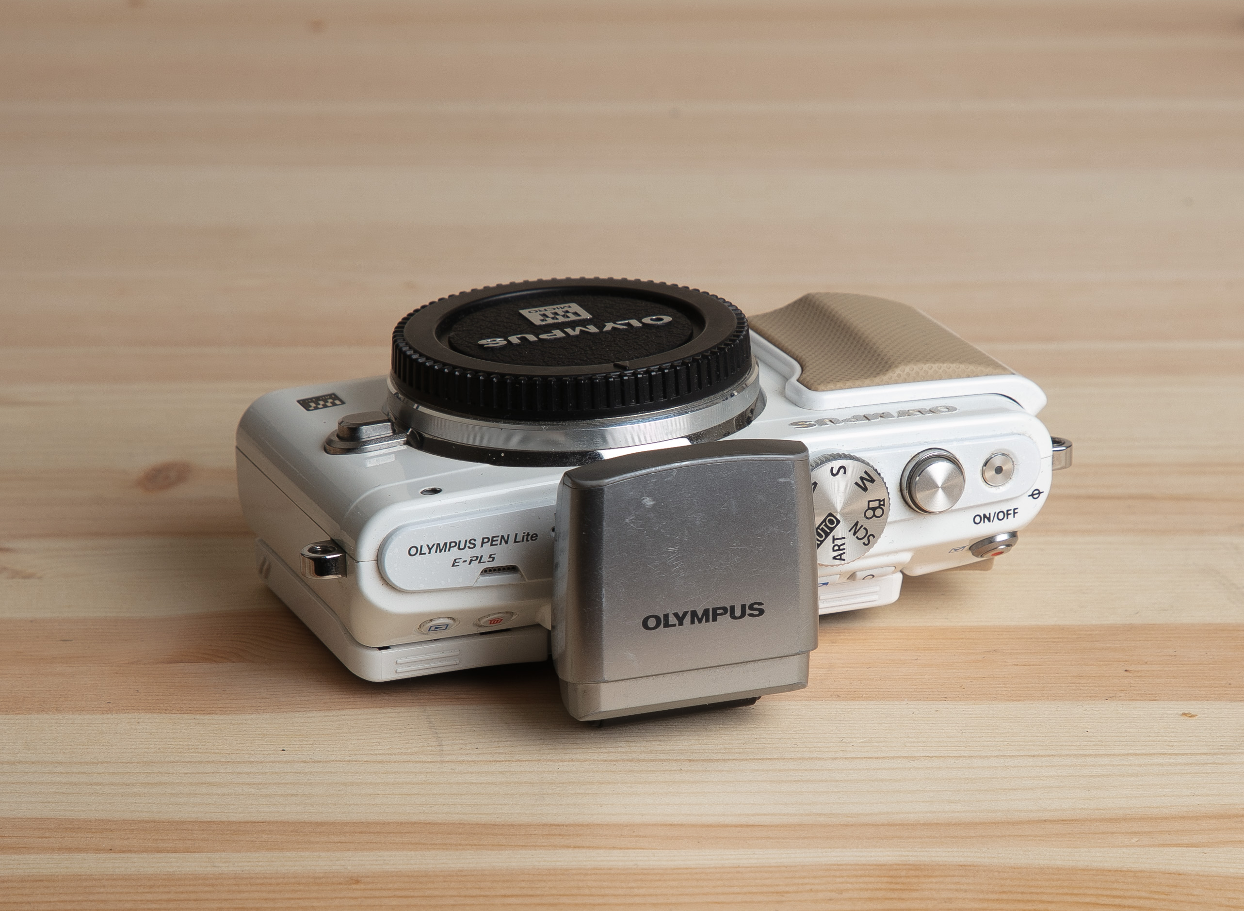 OLYMPUS PEN LITE E-PL5 3