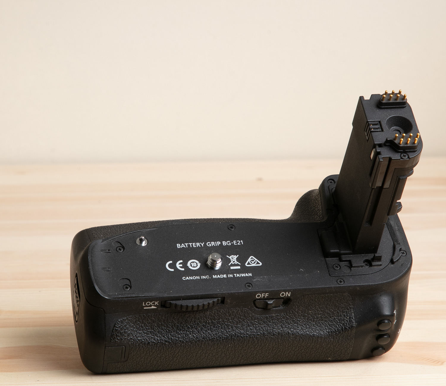 CANON BATTERYGRIP BG-E21 3