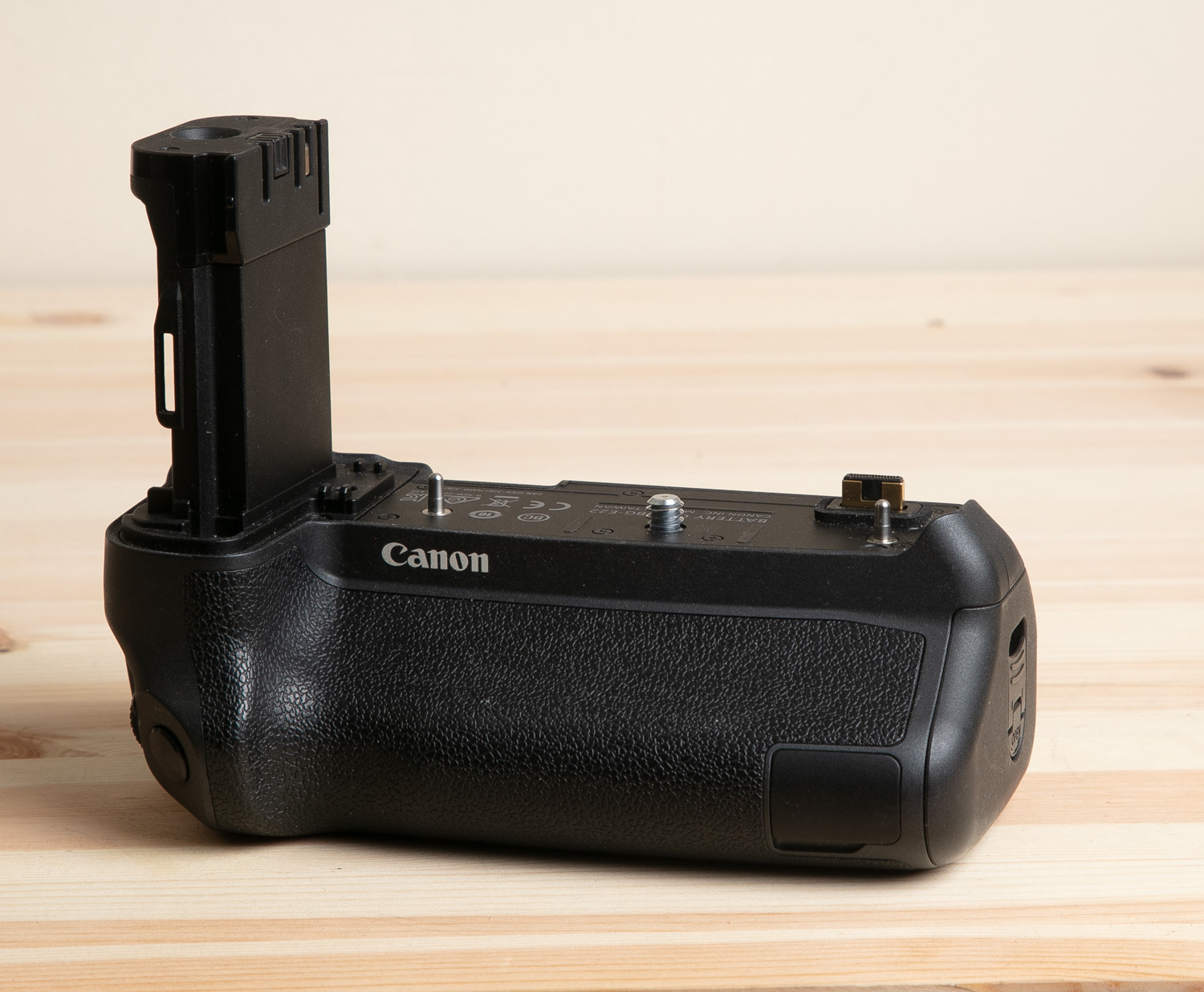 CANON BATTERYGRIP BG-E22