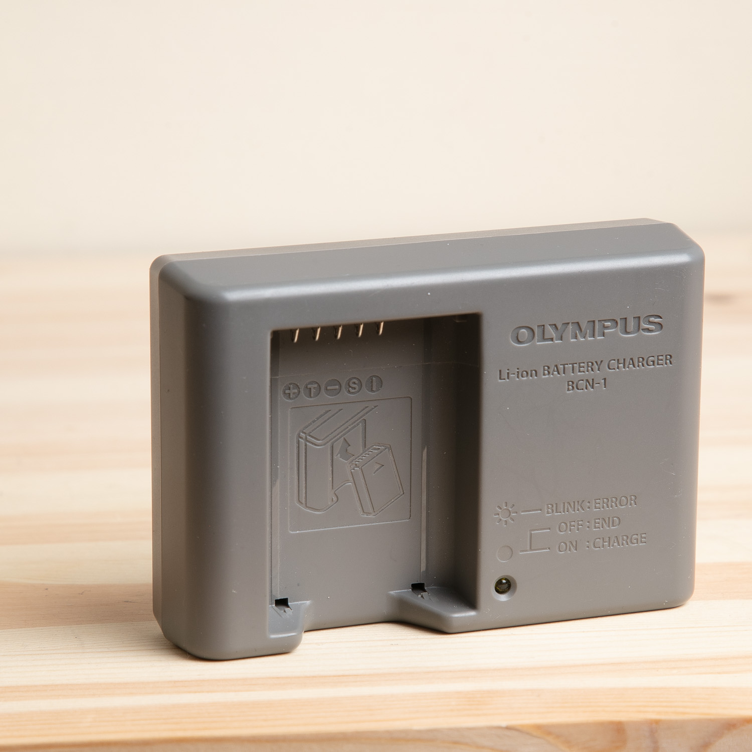 OLYMPUS LATURI BCN-1