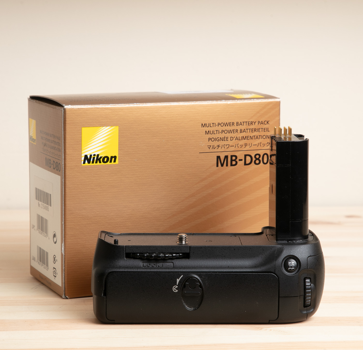NIKON MB-D80 AKKUKAHVA