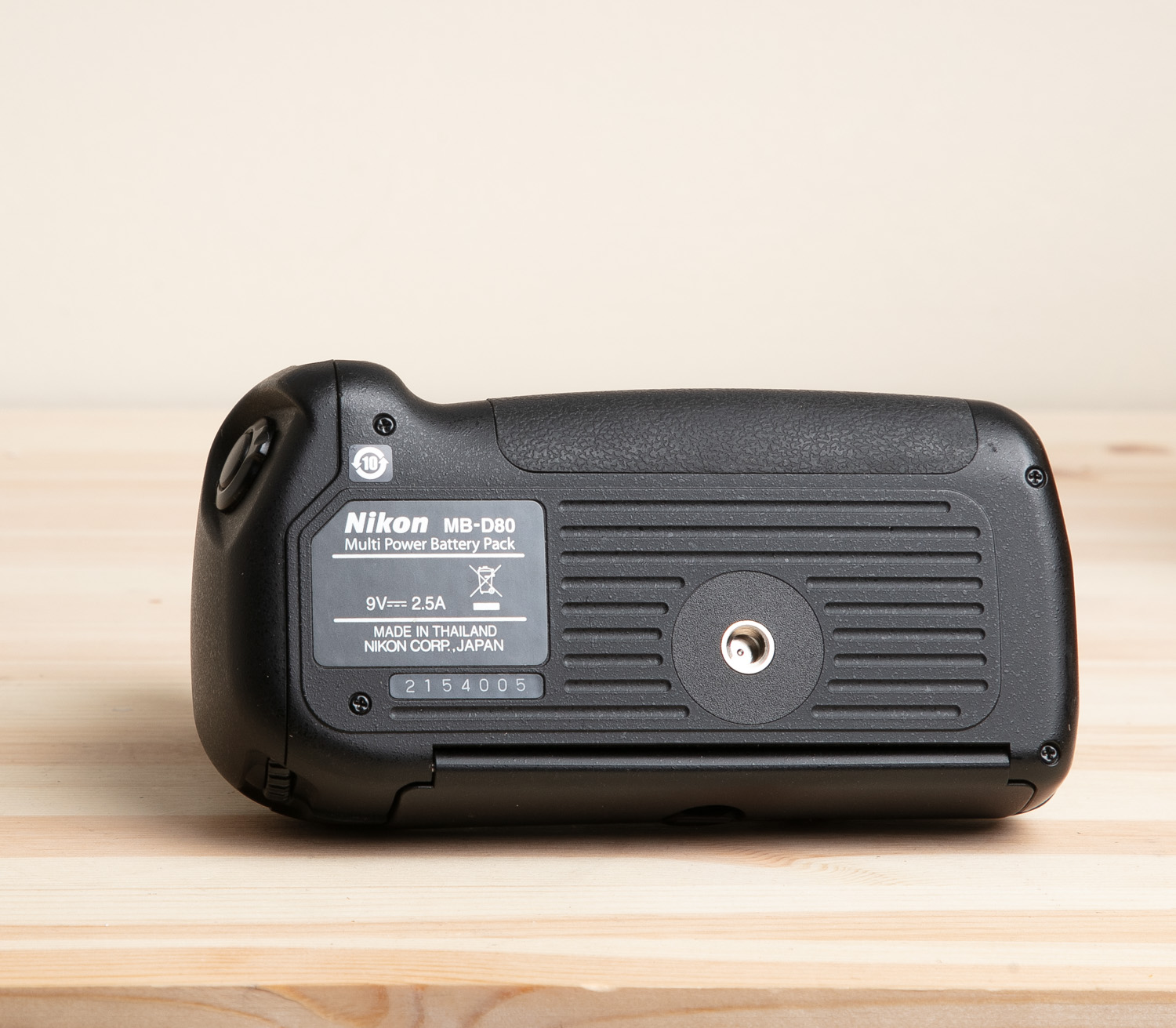NIKON MB-D80 AKKUKAHVA 2