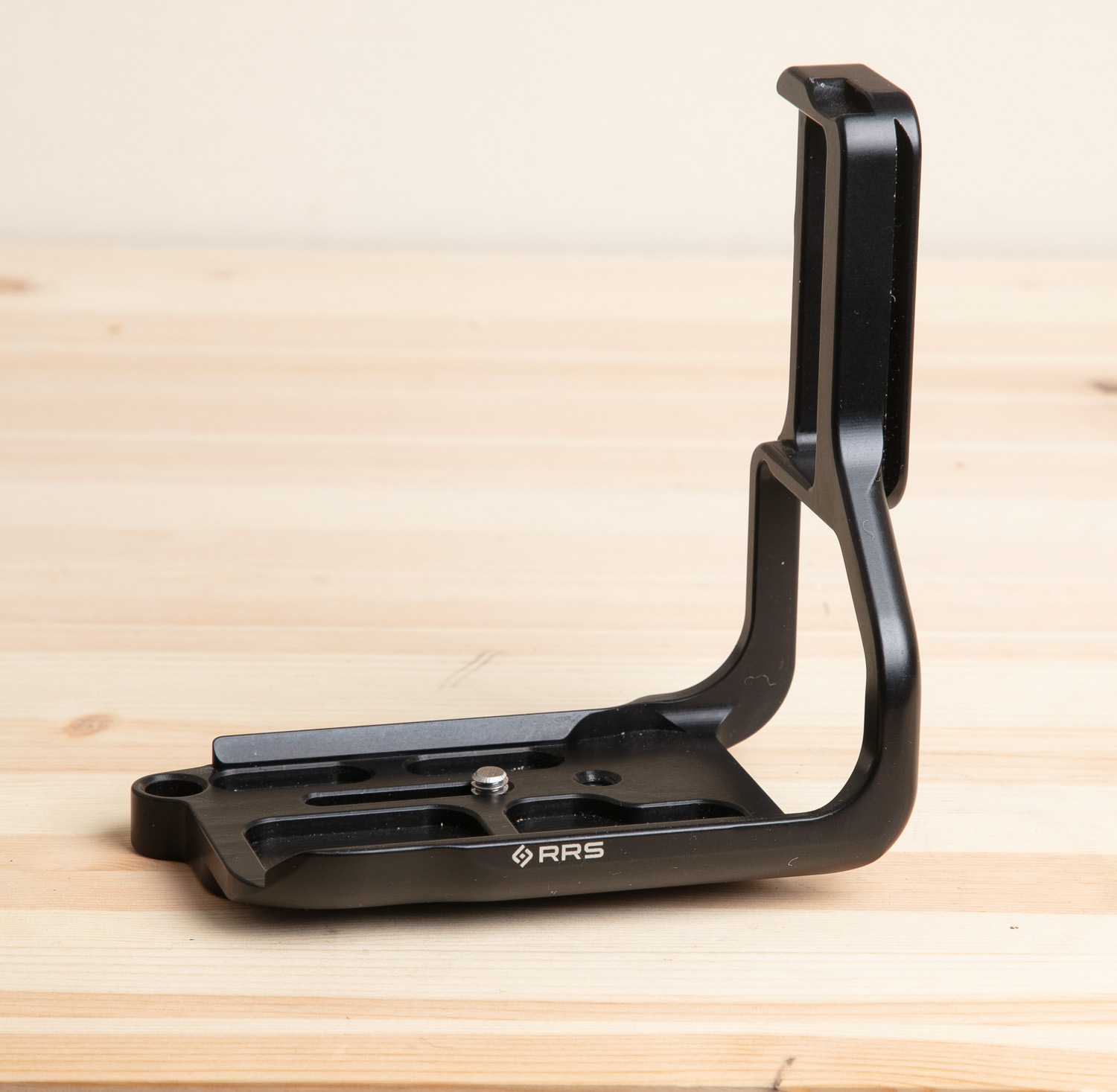 RRS-L-PLATE FOR FUJIFILM X-H1 BATTERYGRIP