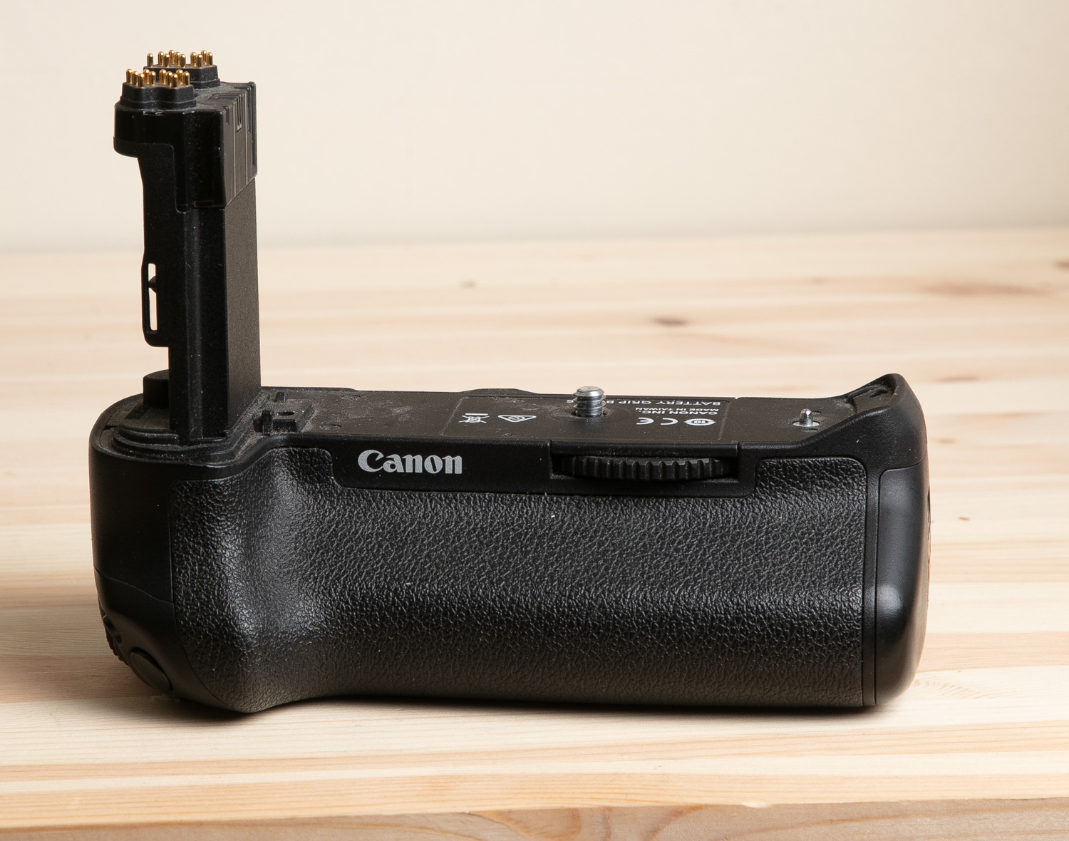 CANON  BG-E16 BATTERYGRIP